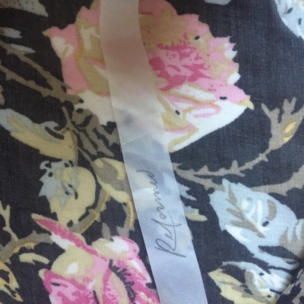 Reformed floral sheer‎ dress w/ front side zipper, Asymmetrical, v-neck, casual - Picture 6 of 9